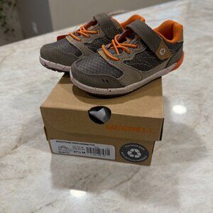 NWT Merrell Toddler Boy's Bare Steps A83 Sneakers - size 7.5 M
